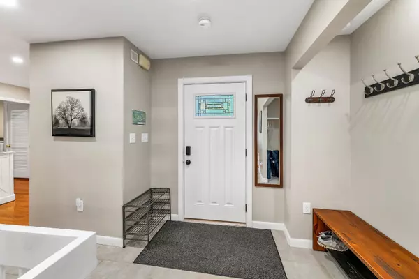 Waterville Valley, NH 03215,13 Tee House LN