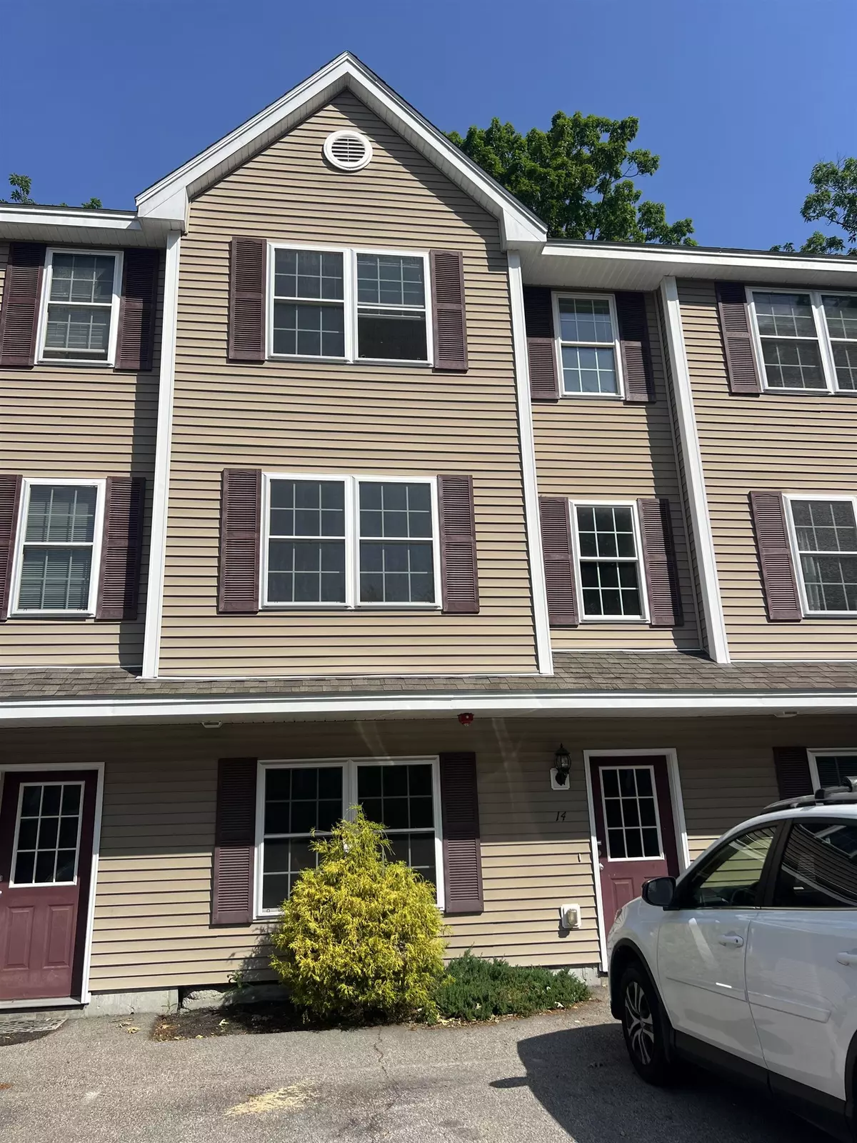 Dover, NH 03820,14 Centenial DR