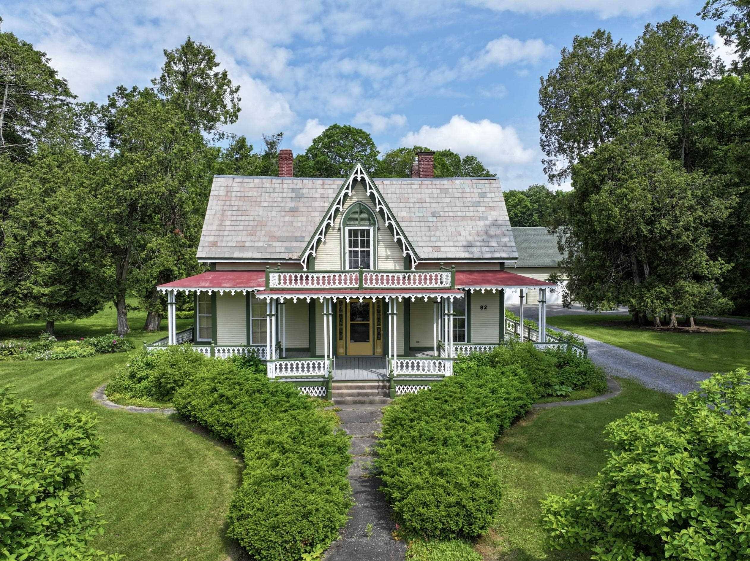 382 Hewitt RD, Bristol, VT 05443