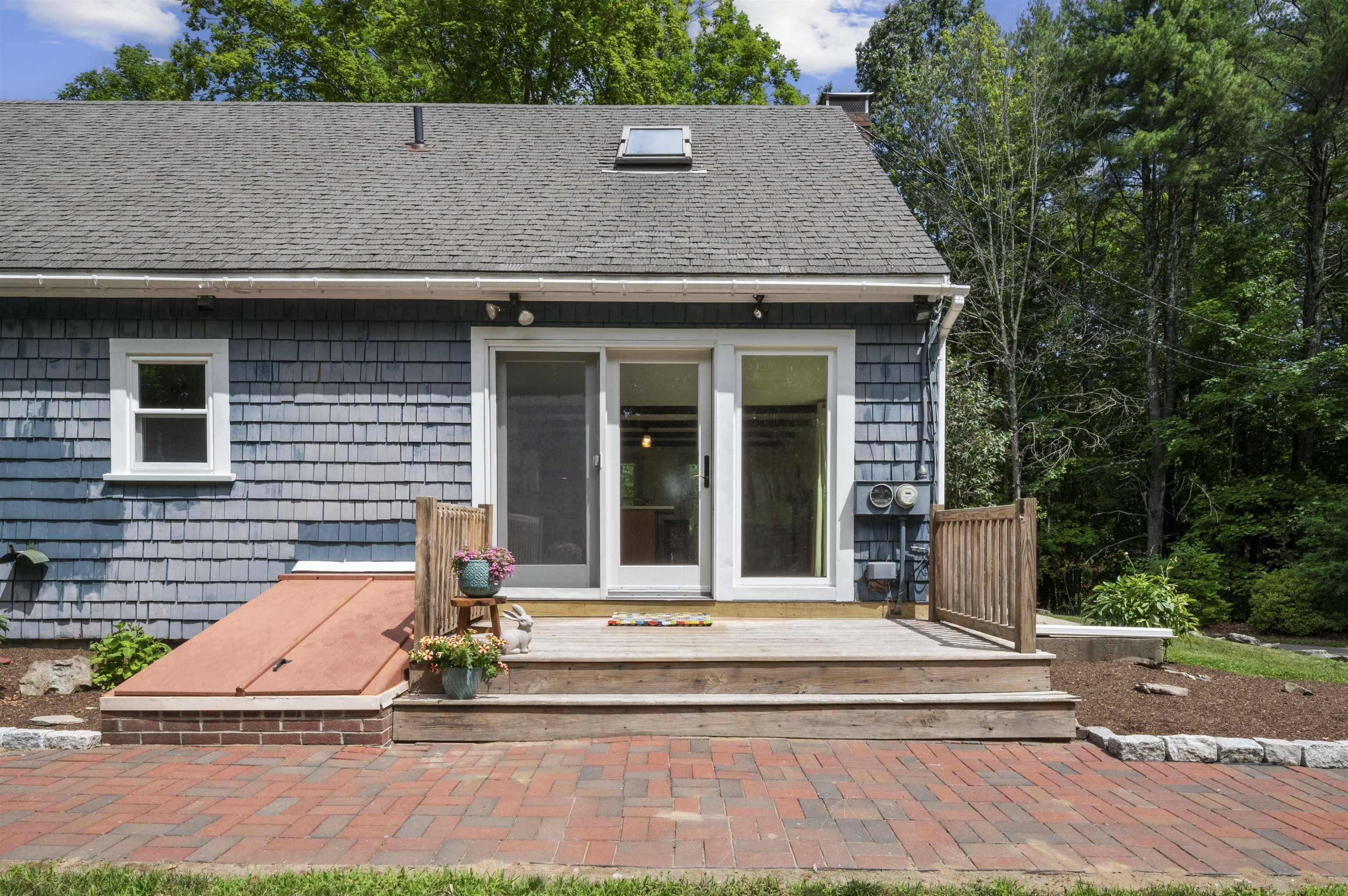 Newmarket, NH 03857,205 Grant RD