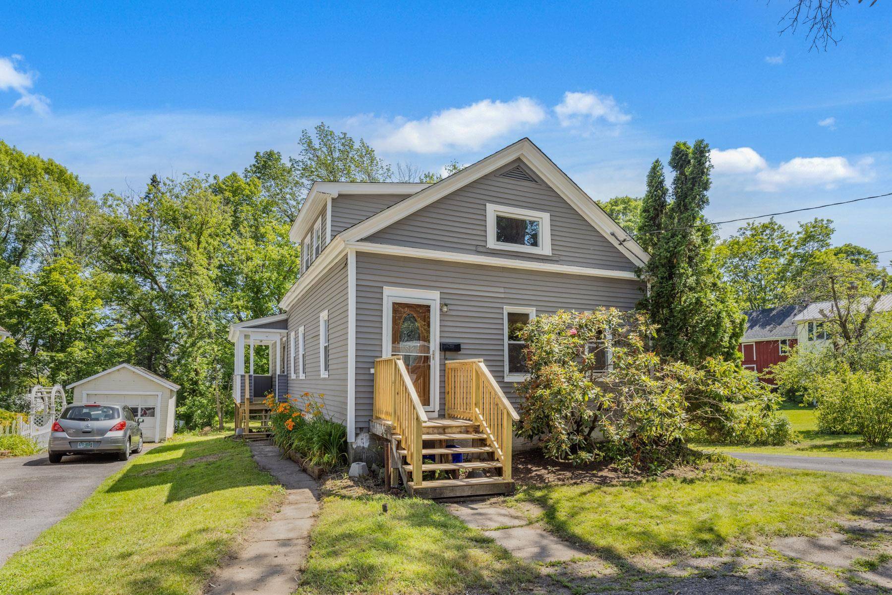 44 South ST, Somersworth, NH 03878
