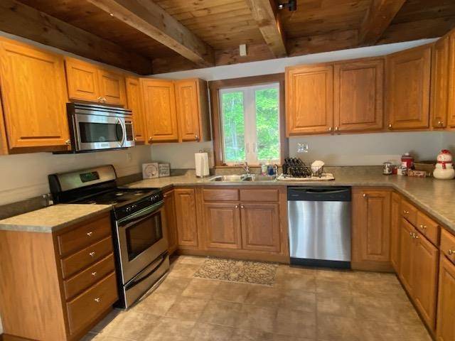 Newbury, NH 03255,21 Shore DR