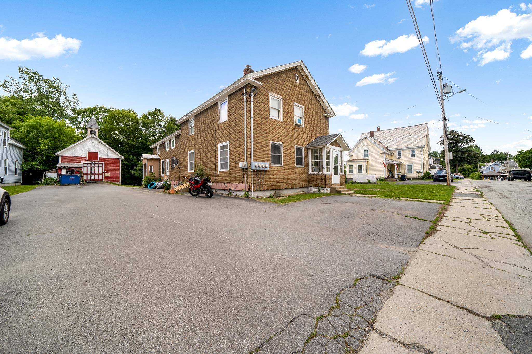 Claremont, NH 03743,13-15 Green ST