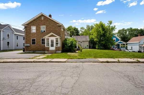 13-15 Green ST, Claremont, NH 03743