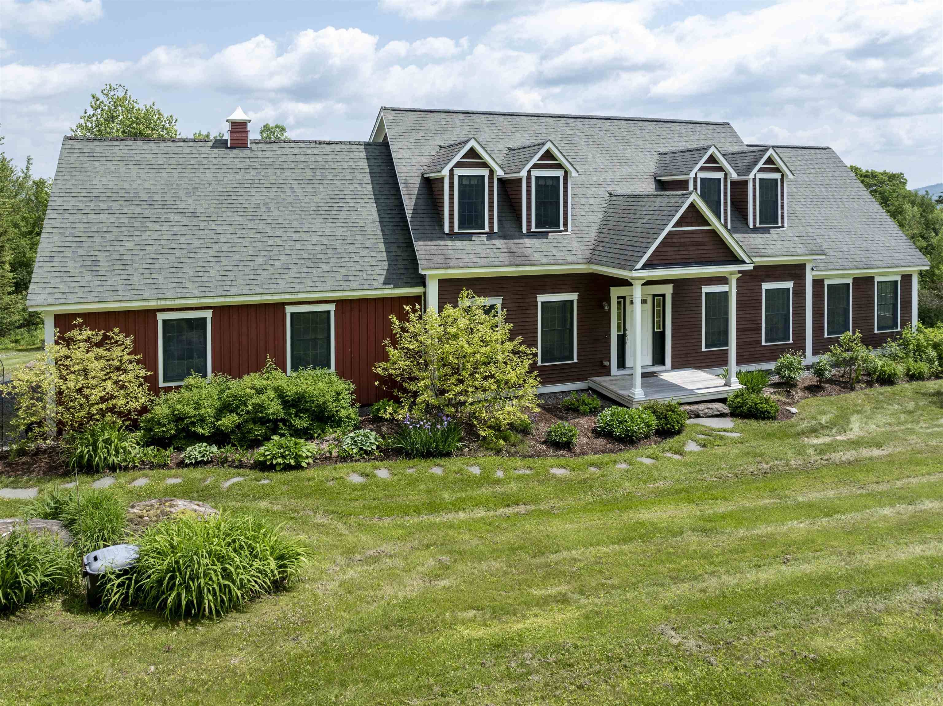 100 Fern Hill LN, Morristown, VT 05661