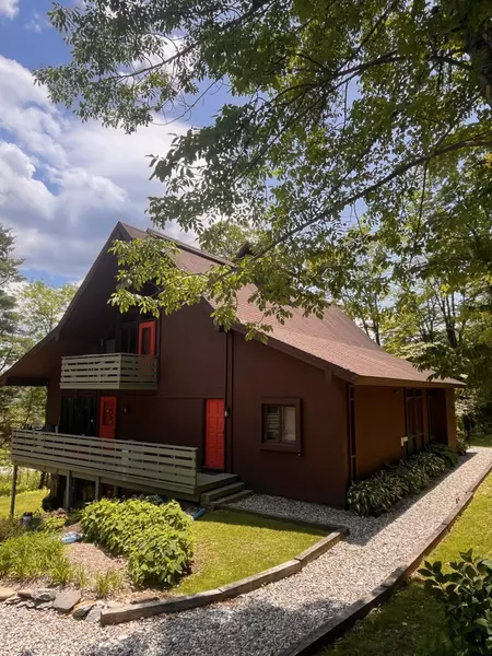 401 Village RD #C-1, Warren, VT 05674