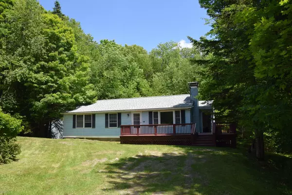 13 Cricket LN, Dover, VT 05356