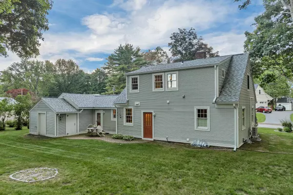 Laconia, NH 03246,195 Morningside DR