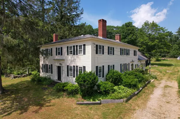 51 Old Center RD, Deerfield, NH 03037
