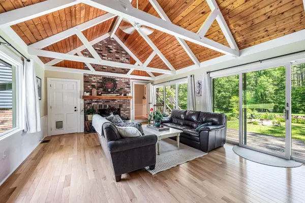 Newfane, VT 05345,34 Wiswall Hill RD