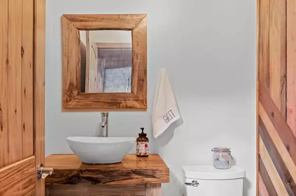 Orange, VT 05641,59 Shady Brook LN