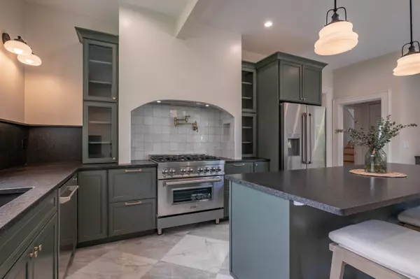 13 Manchester ST, Nashua, NH 03064