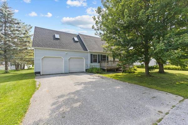 6 Guyette CIR, St. Albans City, VT 05478