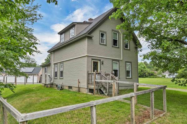 9 Hunt AVE, Franklin, NH 03235