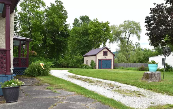 Rutland City, VT 05701,72 Granger ST