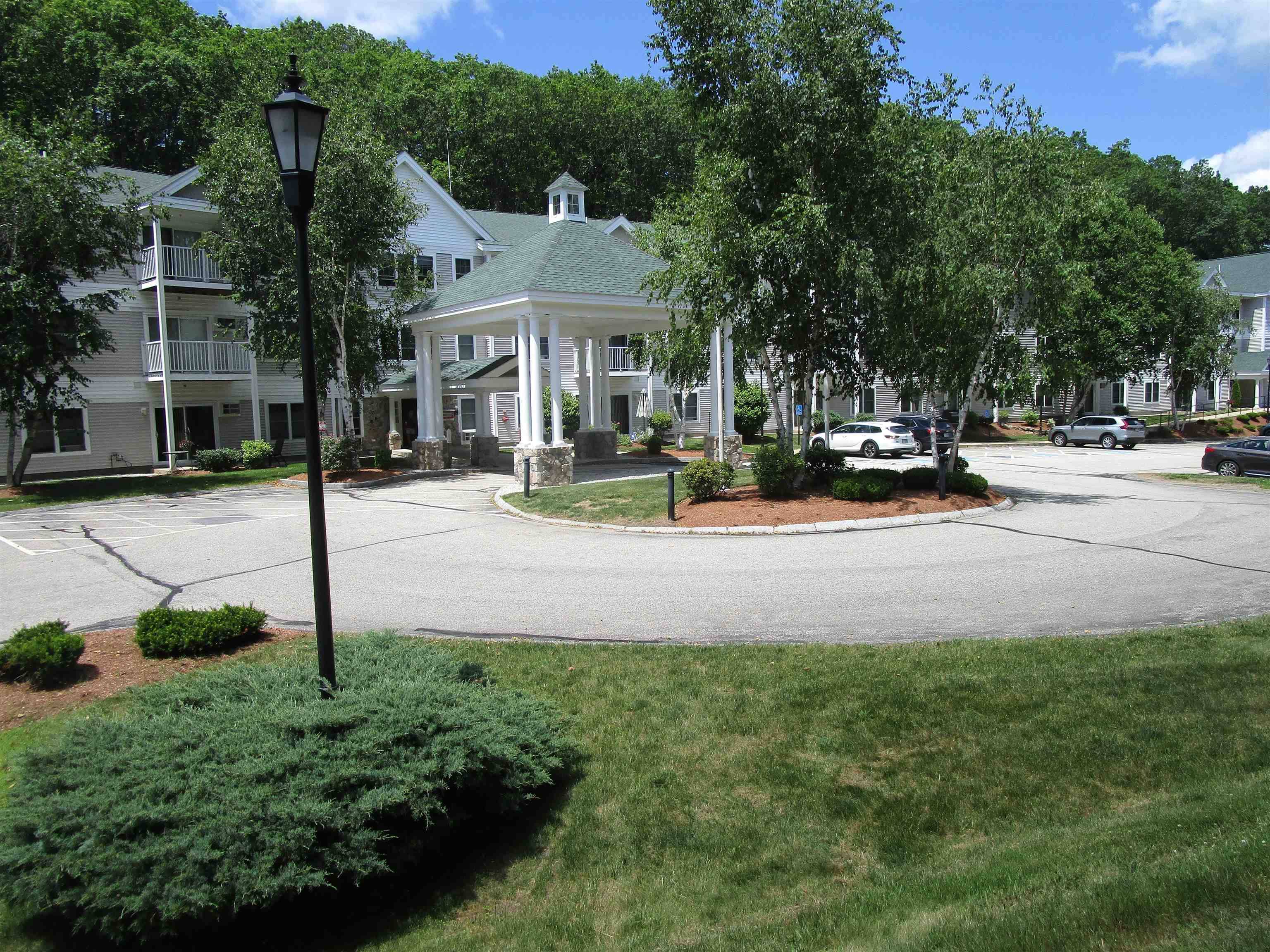 Manchester, NH 03104,265 Edward J Roy DR #101