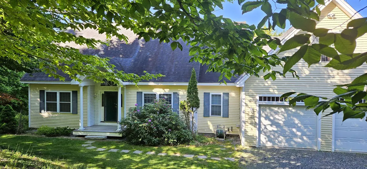 Newbury, NH 03255,104 stoney brook RD