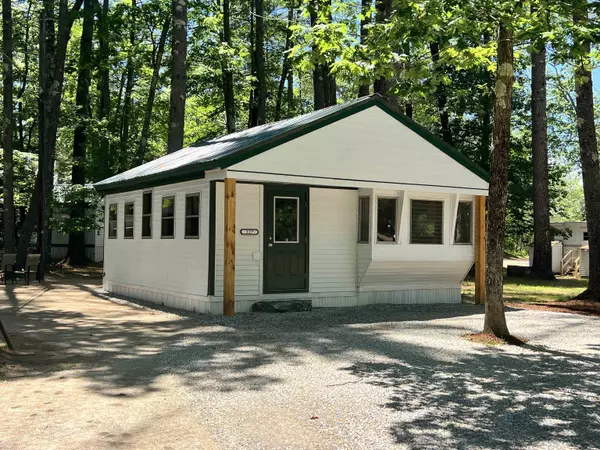 127 Merrymeeting LN, Alton, NH 03809