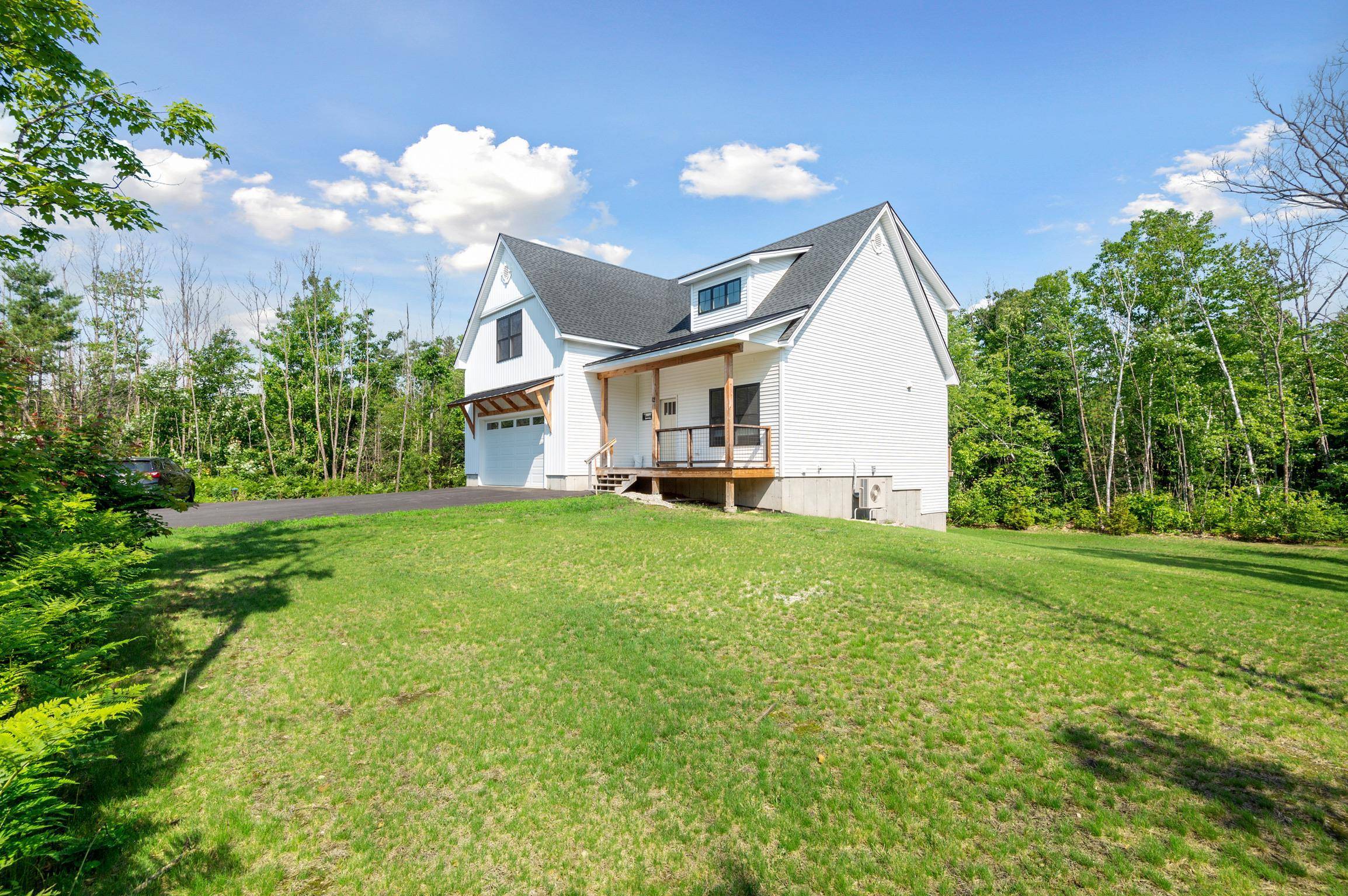 Conway, NH 03813,12 Oxbow LN