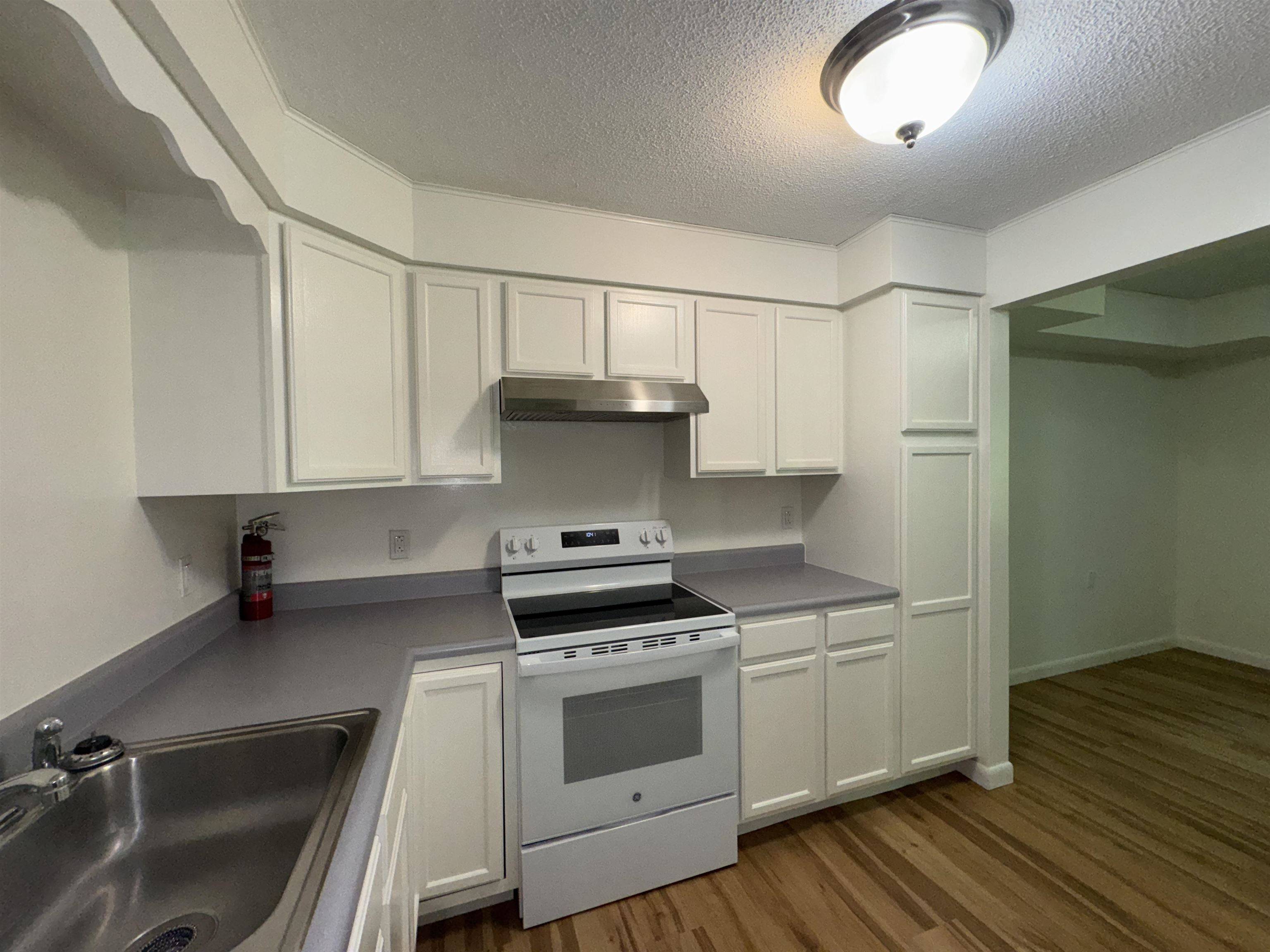 South Burlington, VT 05403,81 Hawthorne CIR #81