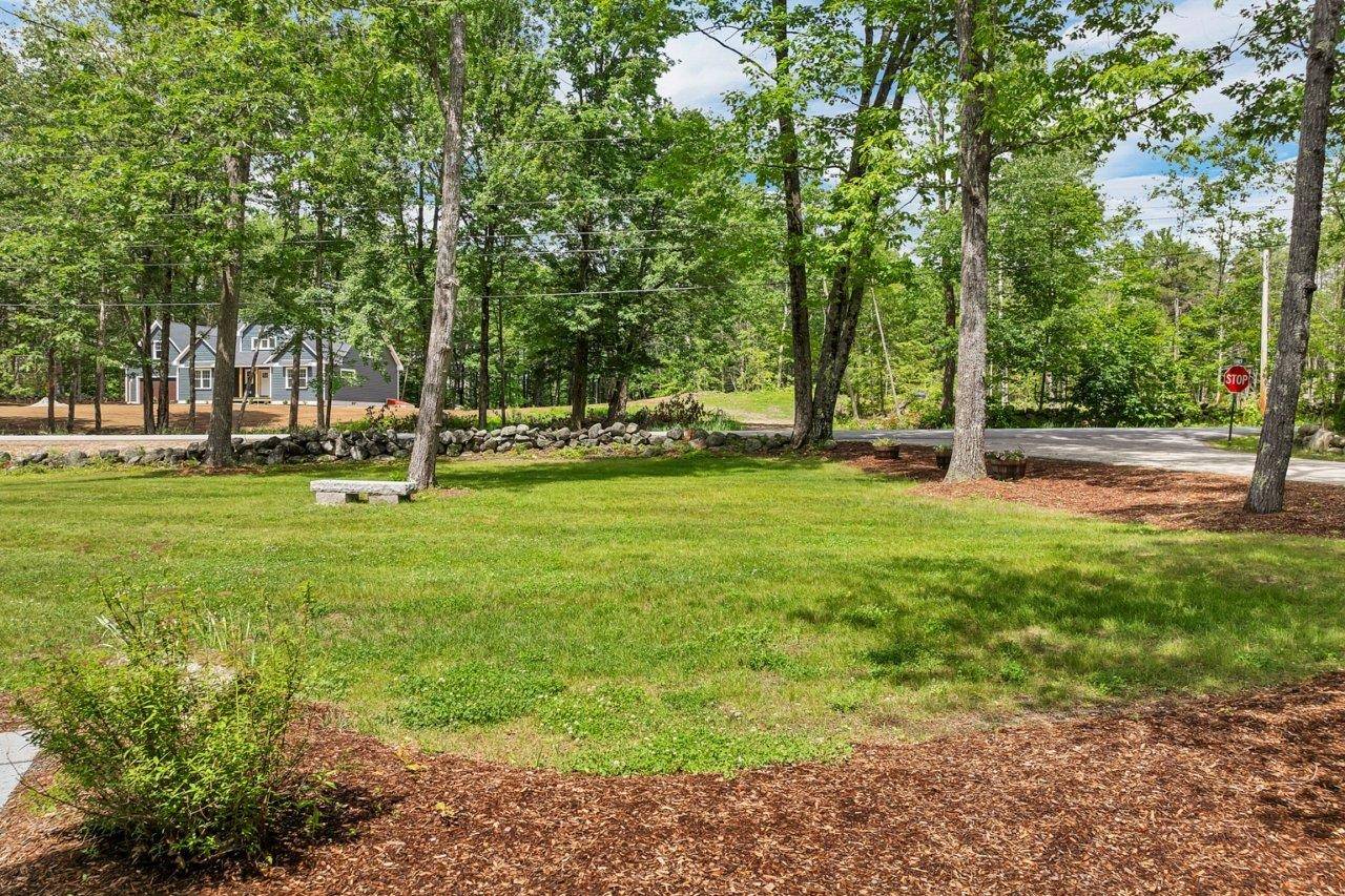 Tuftonboro, NH 03816,806 North Line RD