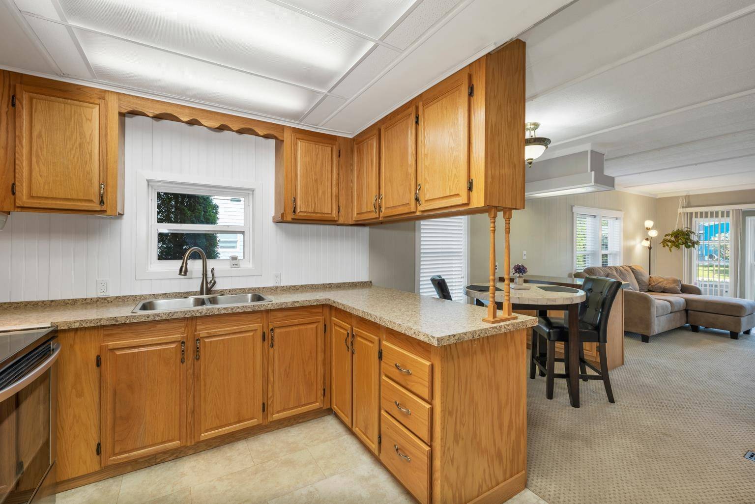 Dover, NH 03820,1 Cote DR