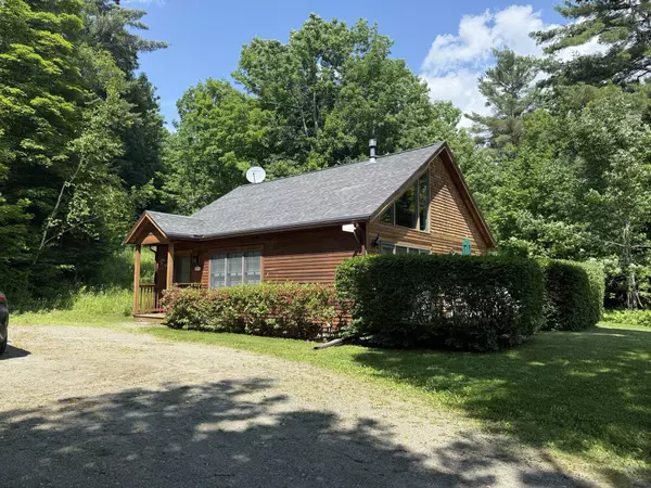 126 Conley Farm LN, Westmore, VT 05860