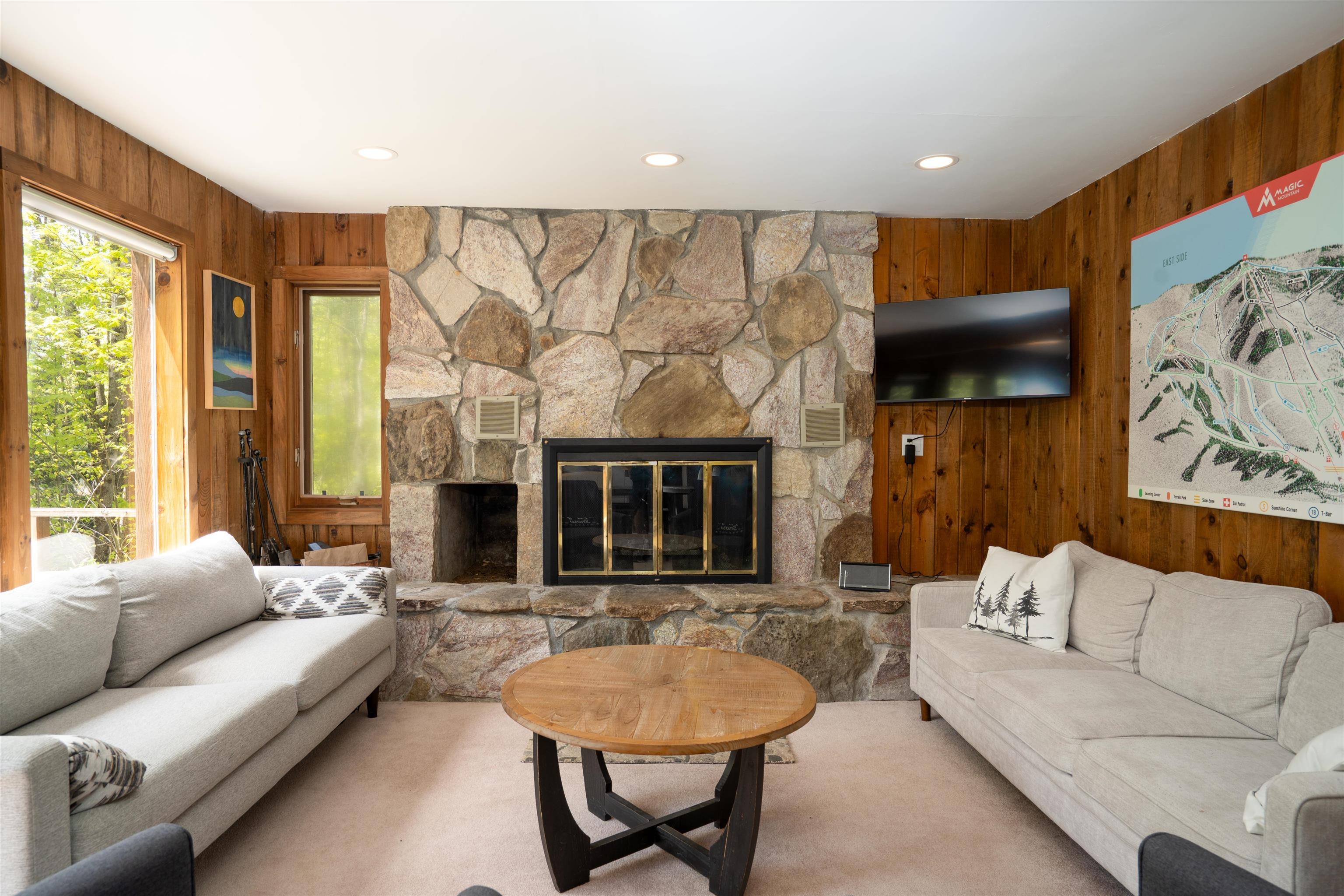 Londonderry, VT 05148,89 Birch RD #51