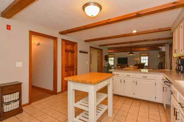 Londonderry, NH 03053,7 Angelo LN