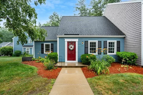 Merrimack, NH 03054,7 Donovan CT