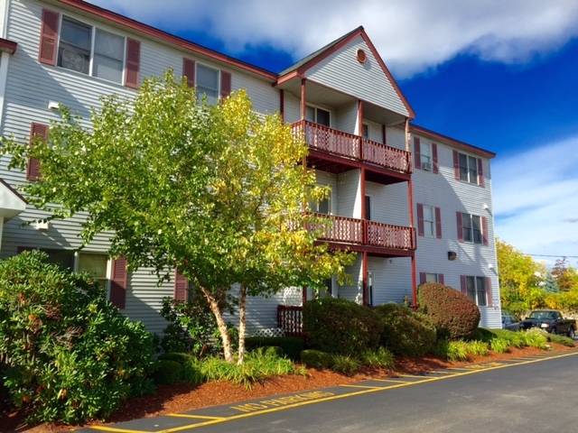 Derry, NH 03038,7 Railroad AVE #206