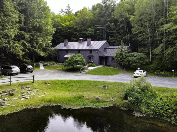 574 Willard RD #1A, Hartford, VT 05059