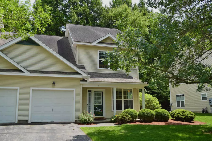8 Irene AVE, Essex, VT 05452