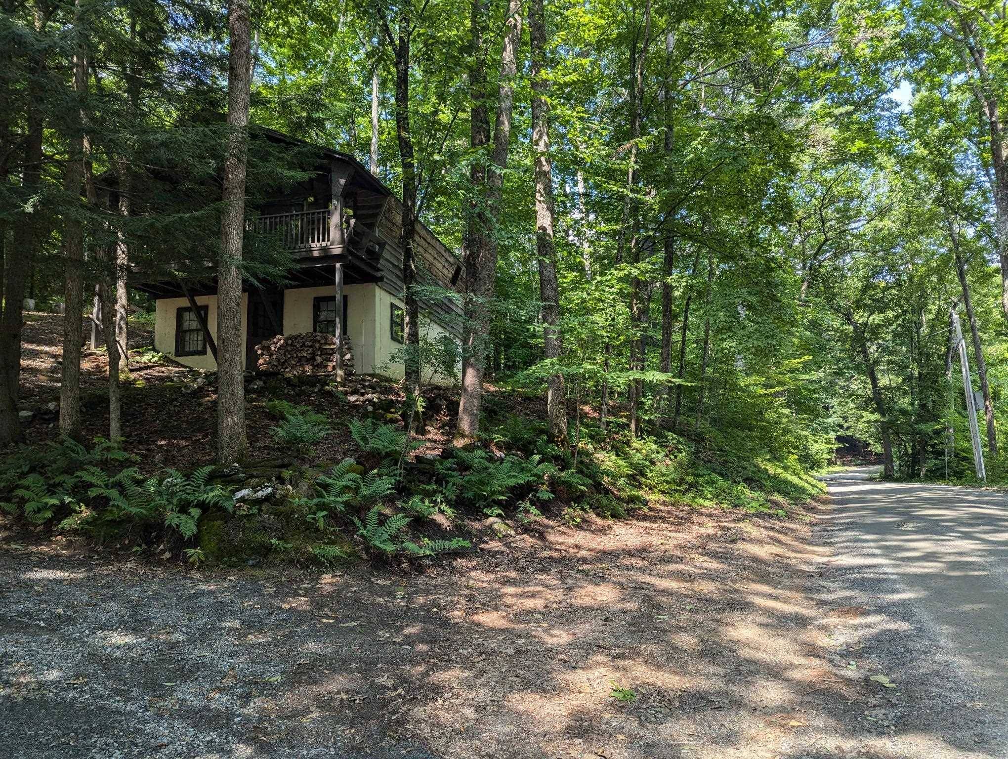 86 Webster RD, Hartland, VT 05048