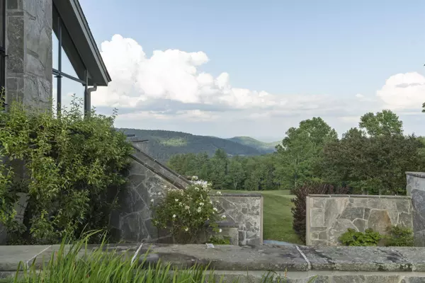 Andover, VT 05143,611 Simmons RD