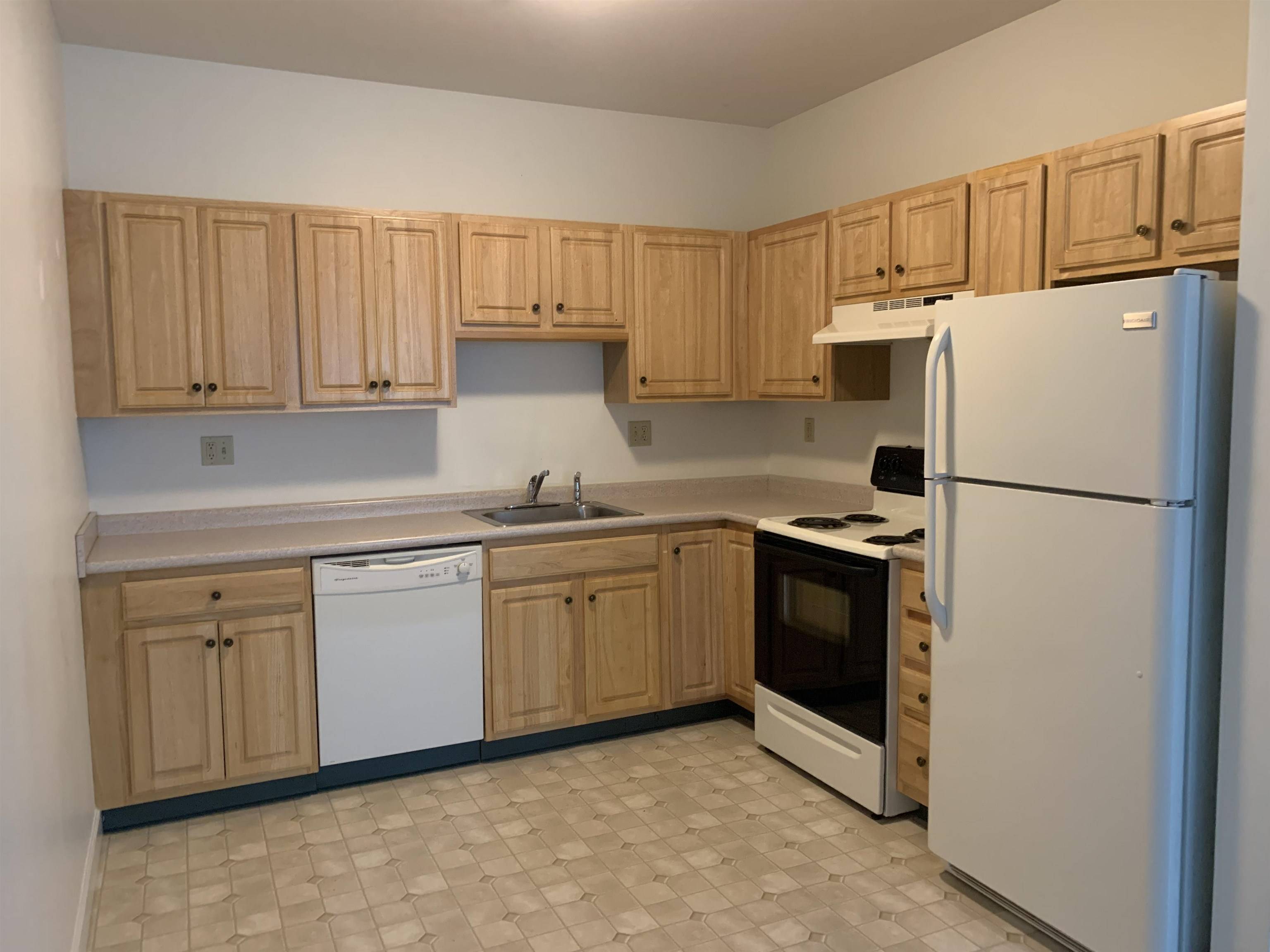 Milford, NH 03055,486 Nashua ST #110