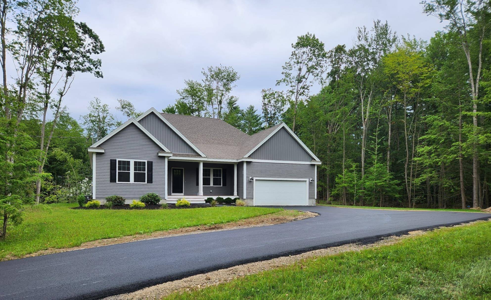 35 Reed RD, Sandown, NH 03873