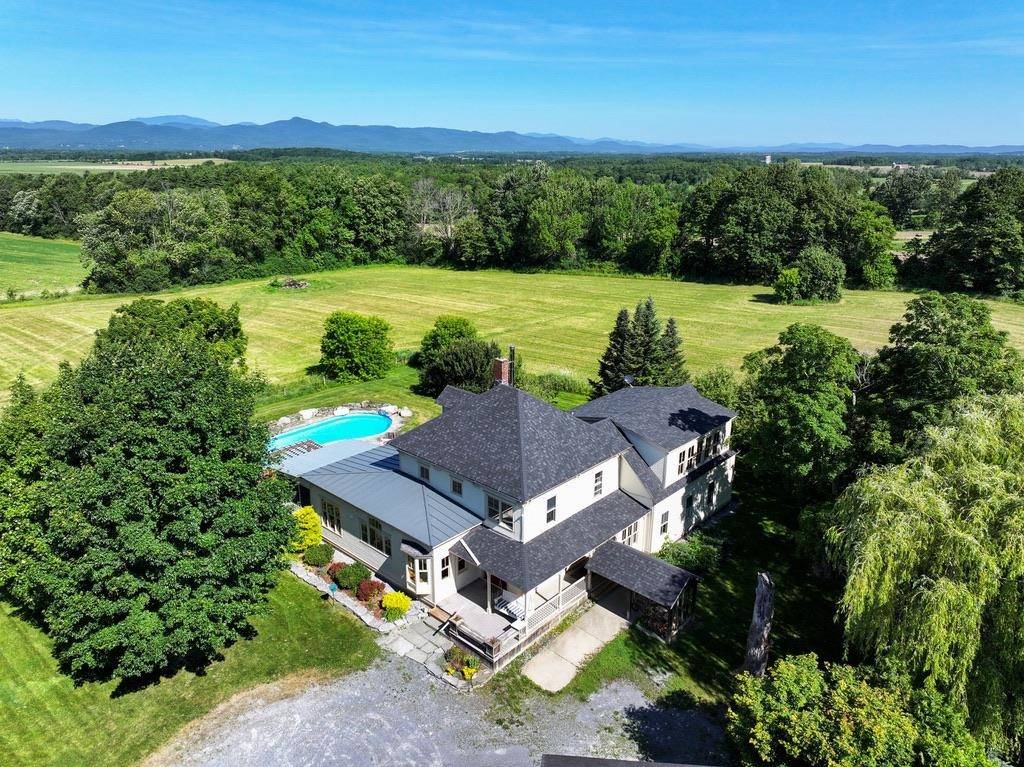 1104 Grandey RD, Addison, VT 05491