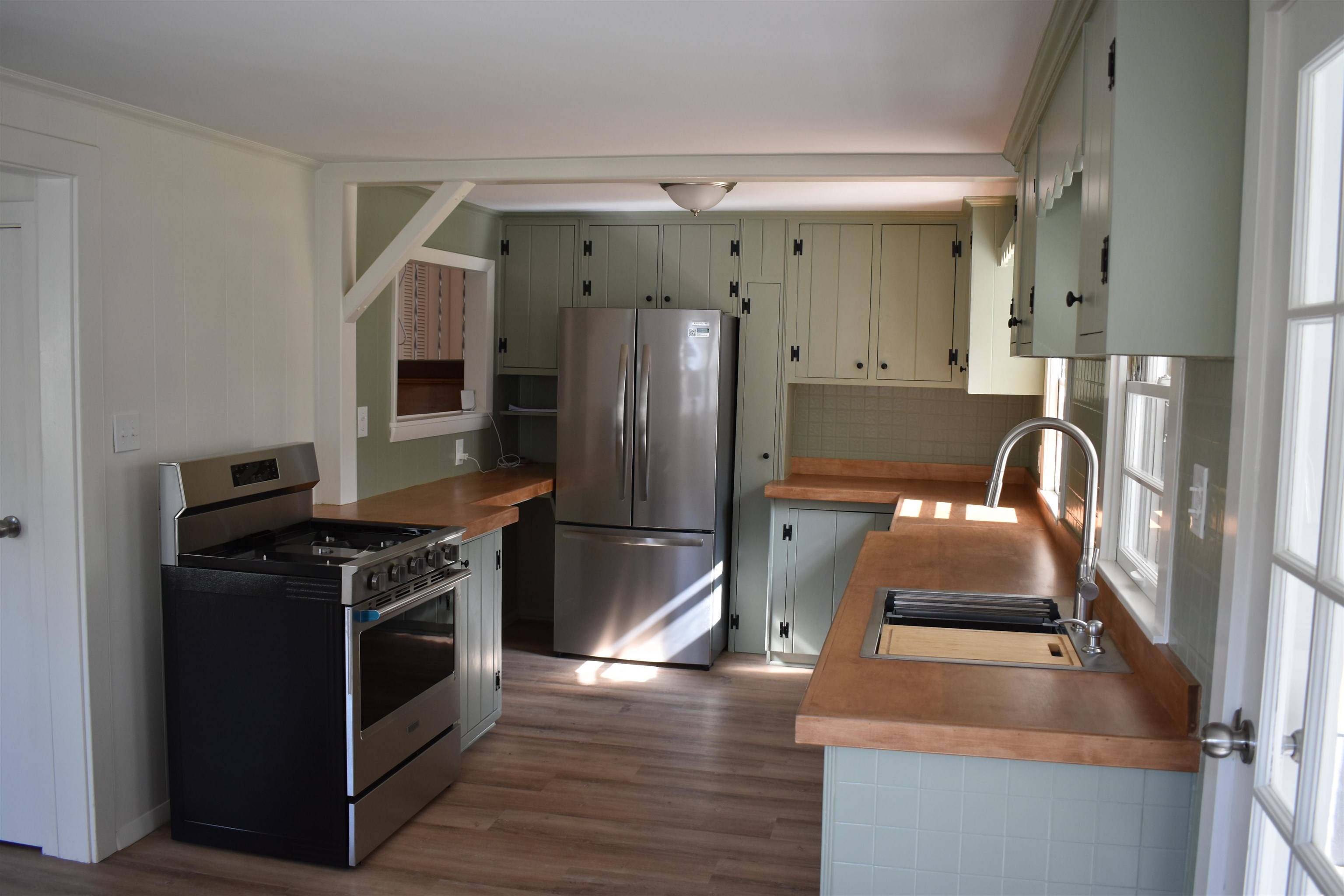 Derry, NH 03038,30 Thornton ST