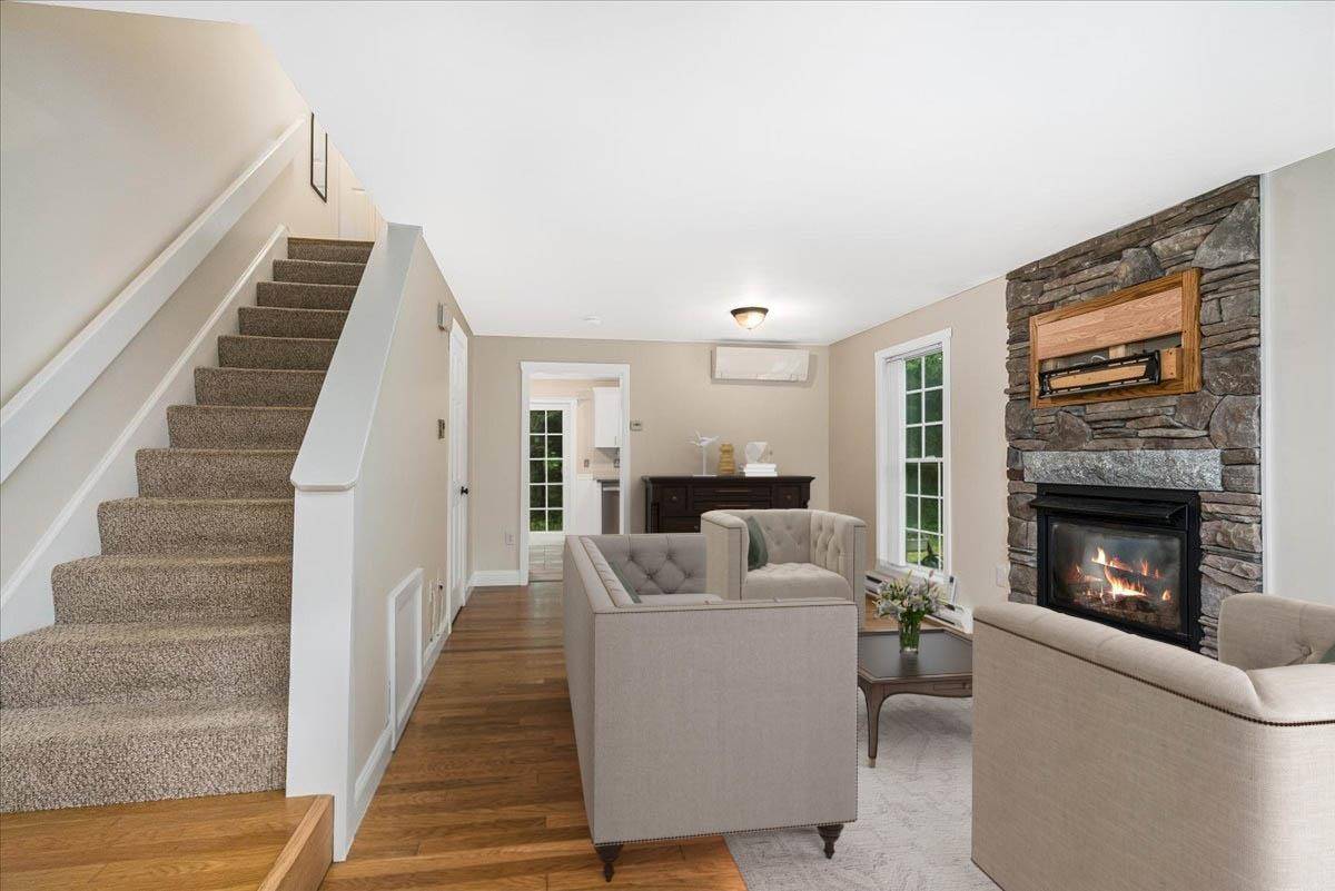 Concord, NH 03301,12 Ne Village RD