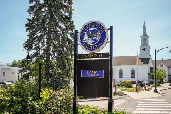 Newmarket, NH 03857,125 Main ST #70