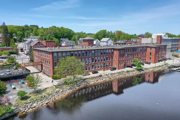 Newmarket, NH 03857,125 Main ST #70