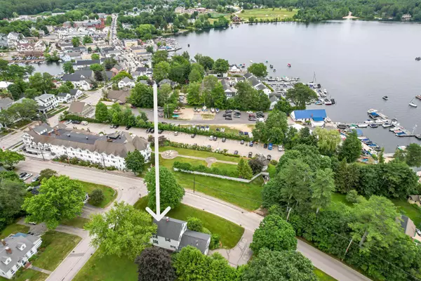 Wolfeboro, NH 03894,2 Pleasant ST