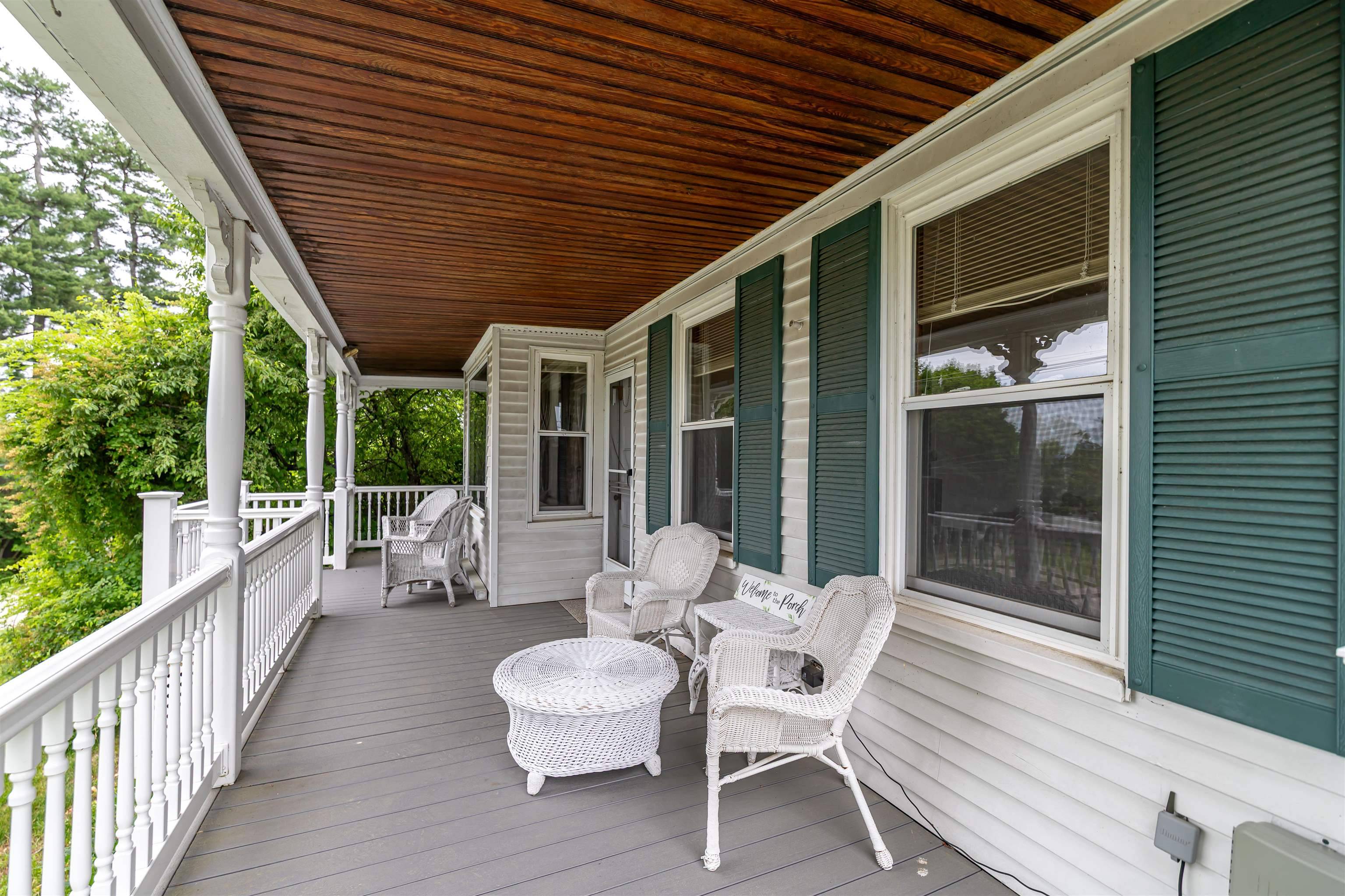 Wolfeboro, NH 03894,2 Pleasant ST