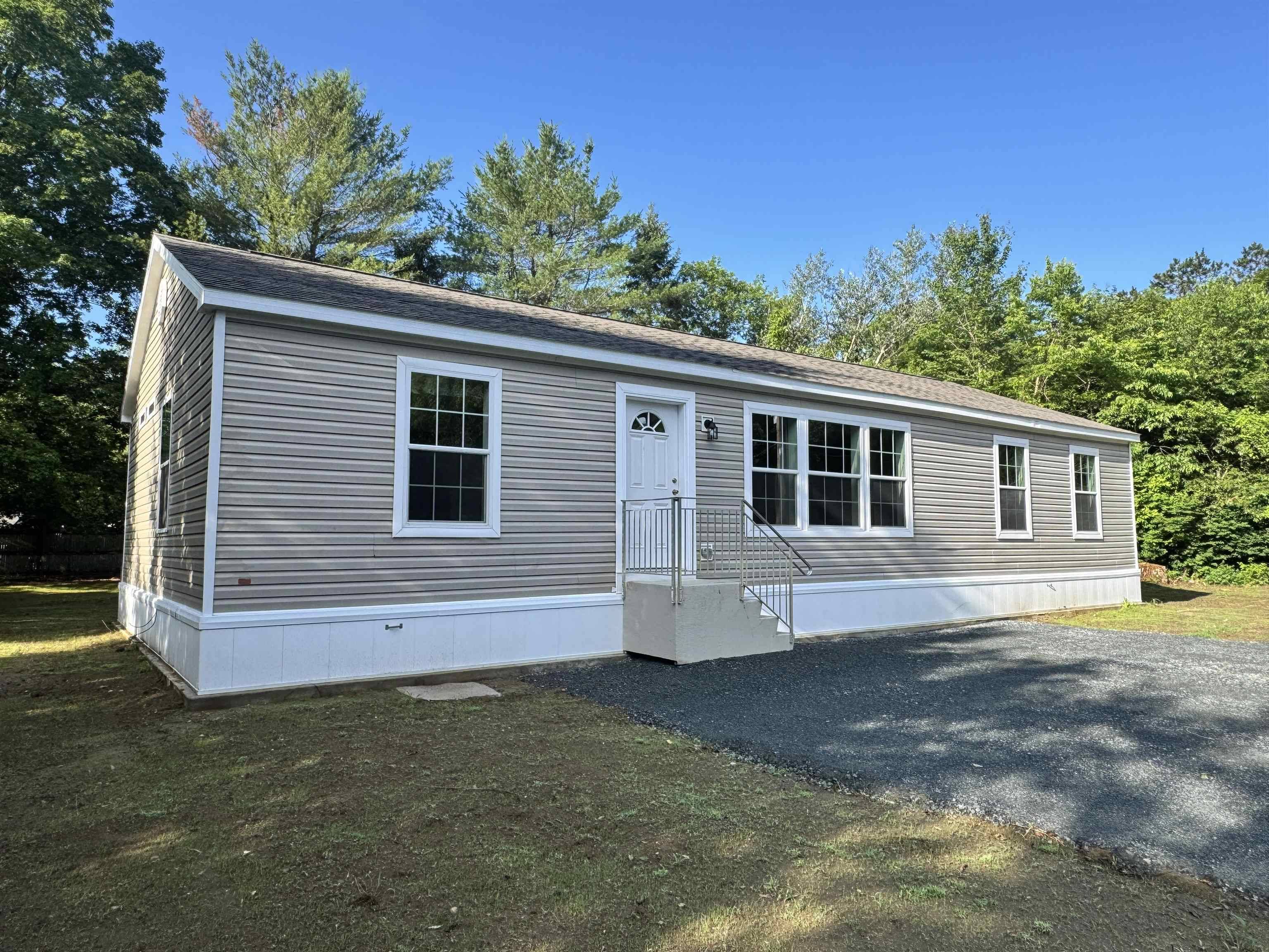 Hartland, VT 05052,6 Rockwood ST