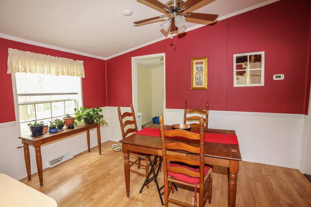 Allenstown, NH 03275,8 Merissa DR