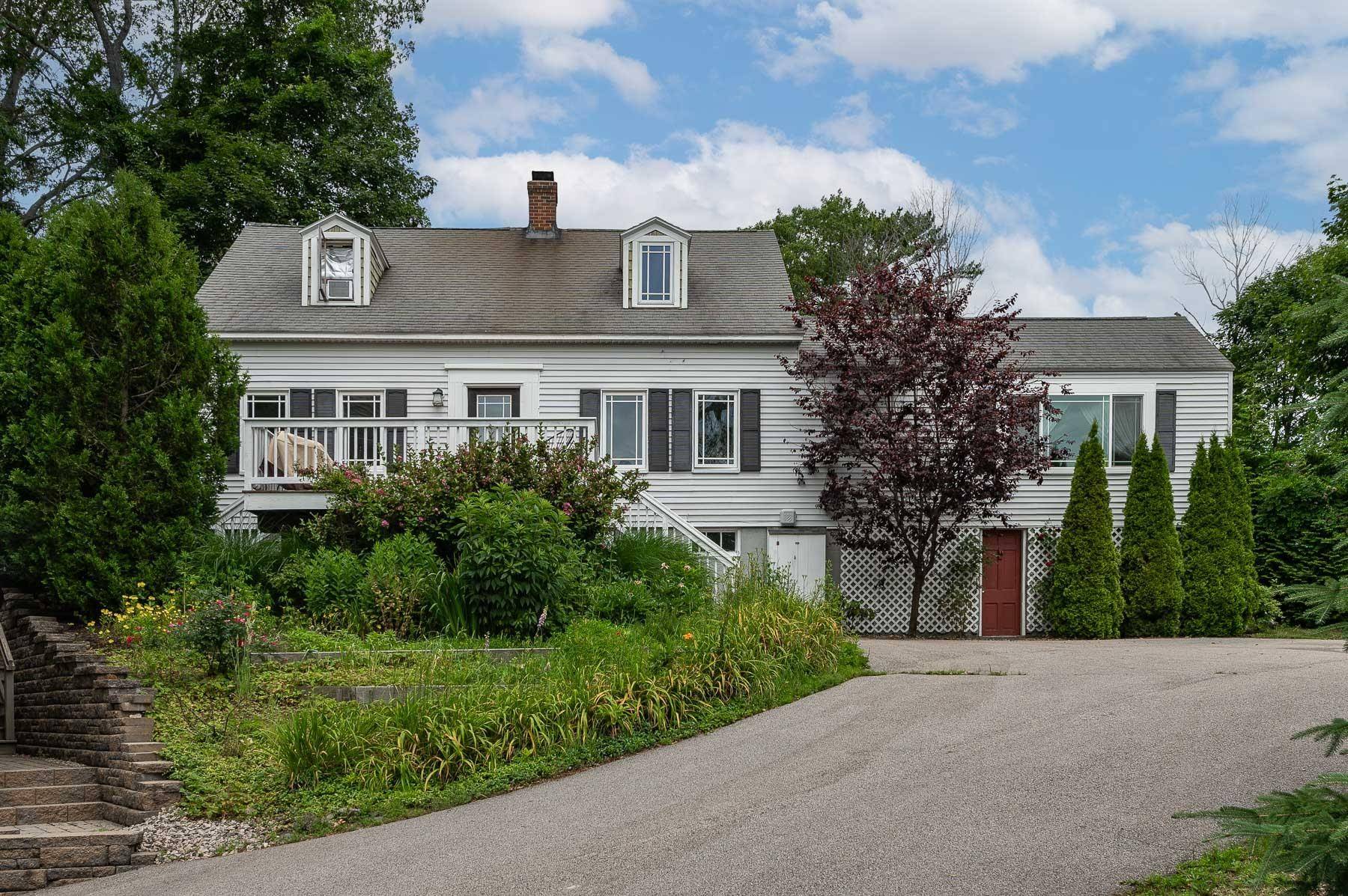 121 Whipple RD, Kittery, ME 03904