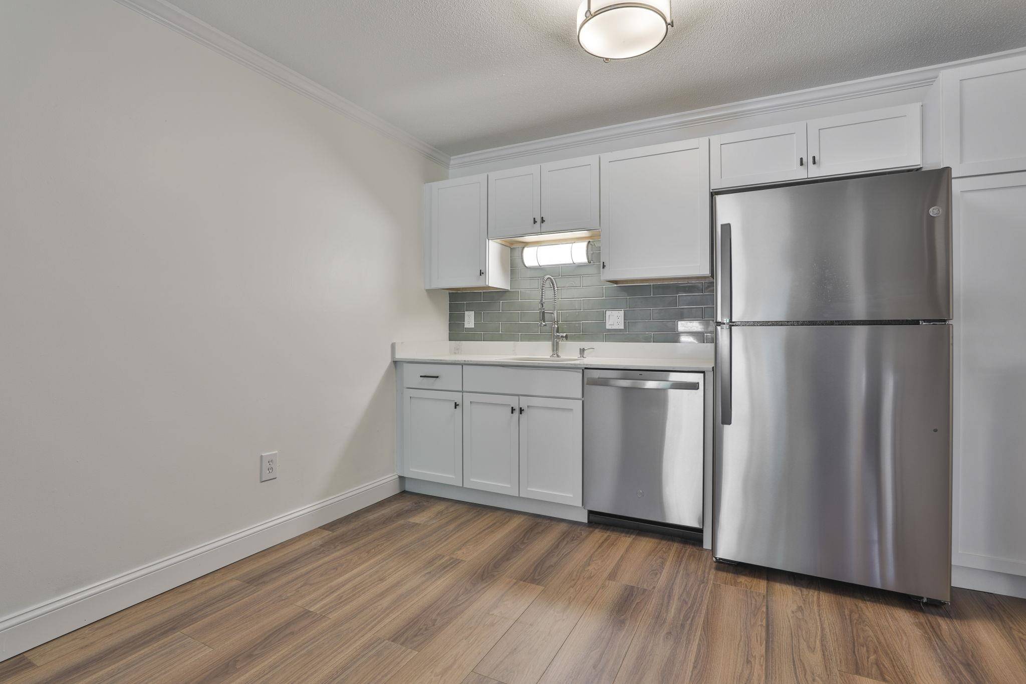Nashua, NH 03062,14 Strawberry Bank RD #1