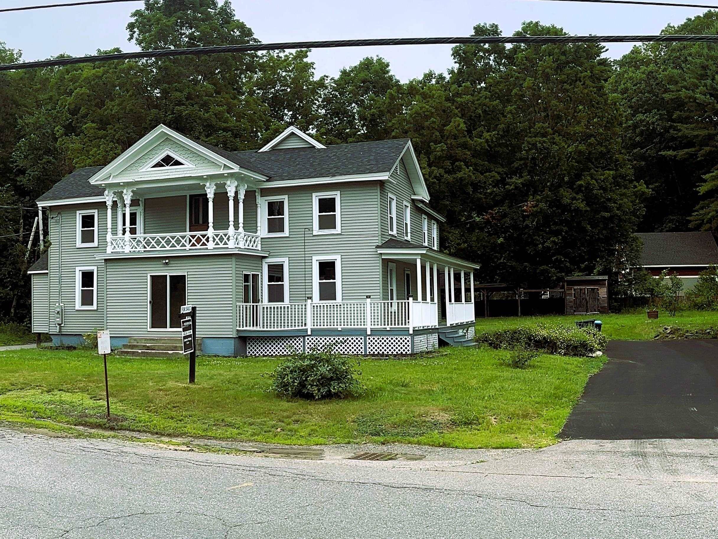 16 Church ST, Belmont, NH 03220