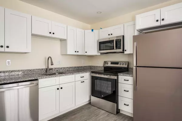 Dover, NH 03820,725 Central AVE #203